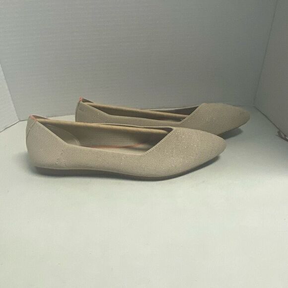 DREAM PAIRS Women’s Flats Slip On Gold Shoes Pointed Toe Size 9.5 New With Tags - Picture 9 of 10